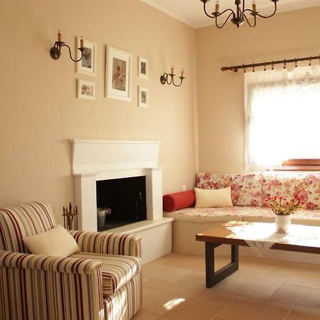 *Villa Pap-Live The Greek Hospitality In A Village* Nea Sampsounta Buitenkant foto