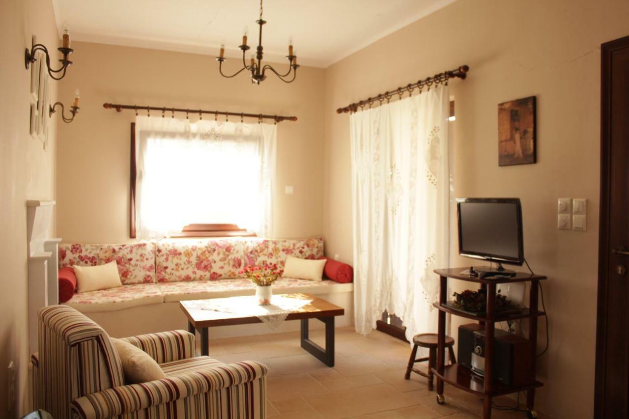 *Villa Pap-Live The Greek Hospitality In A Village* Nea Sampsounta Buitenkant foto
